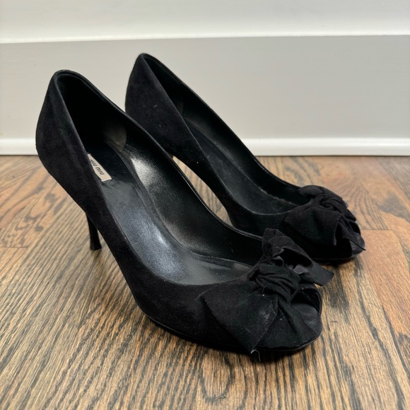 Miu Miu Black Suede Bow D’Orsay Pumps size 37/7 - Picture 1 of 8